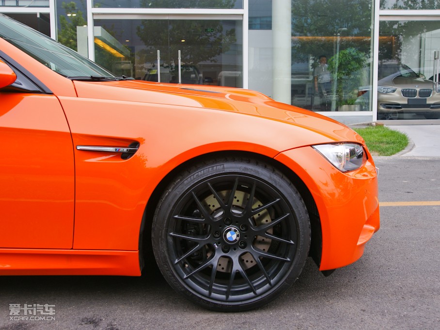 2010RM3pT 4.0 V8 25ذ