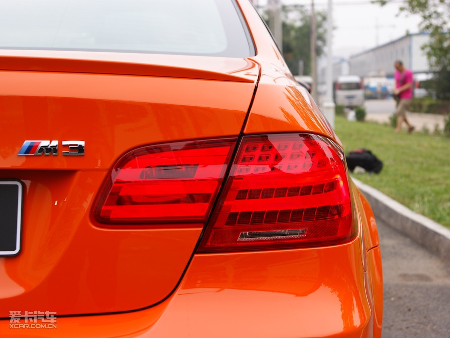 2010RM3pT 4.0 V8 25ذ