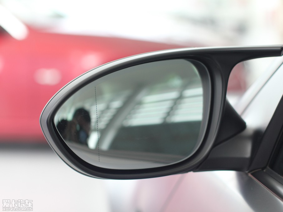 2011RM3pT 4.0 V8 pT̼w픰