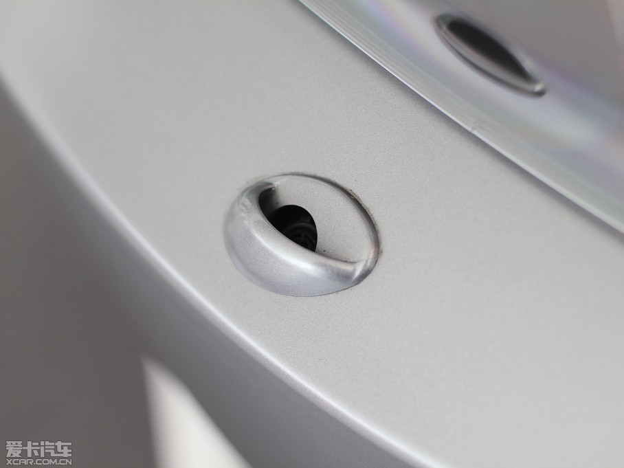 2011RM3pT 4.0 V8 pT̼w픰