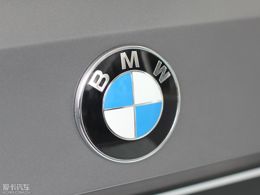 2011RM3pT 4.0 V8 pT̼w픰