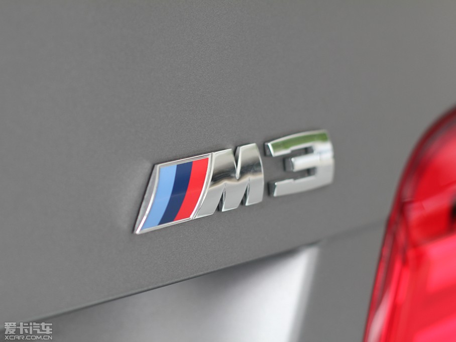 2011RM3pT 4.0 V8 pT̼w픰