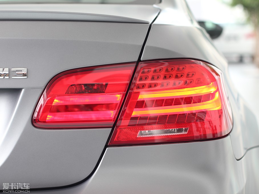 2011RM3pT 4.0 V8 pT̼w픰