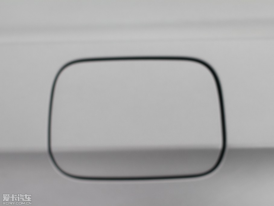 2011RM3pT 4.0 V8 pT̼w픰