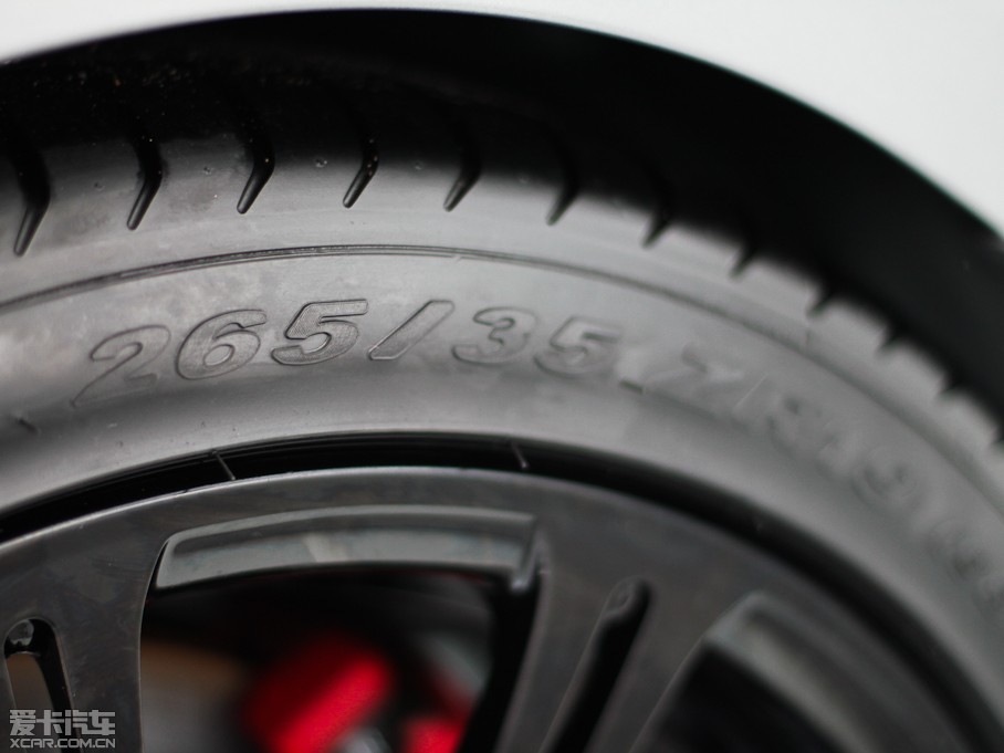 2011RM3pT 4.0 V8 pT̼w픰