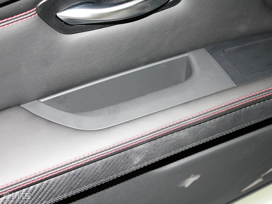 2011RM3pT 4.0 V8 pT̼w픰