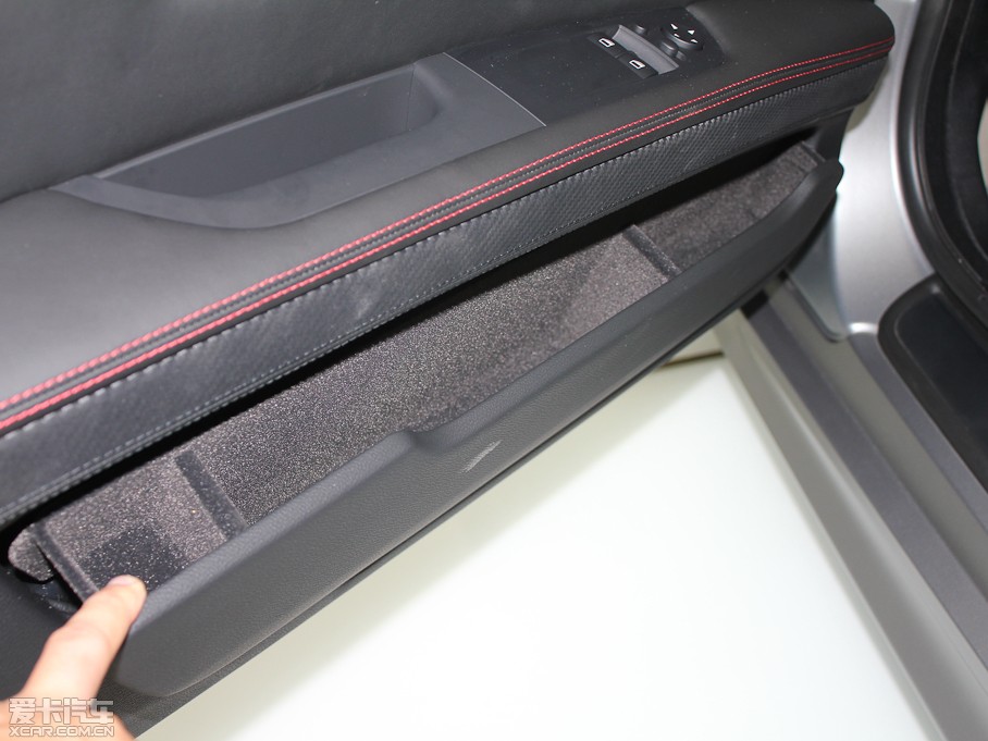 2011RM3pT 4.0 V8 pT̼w픰