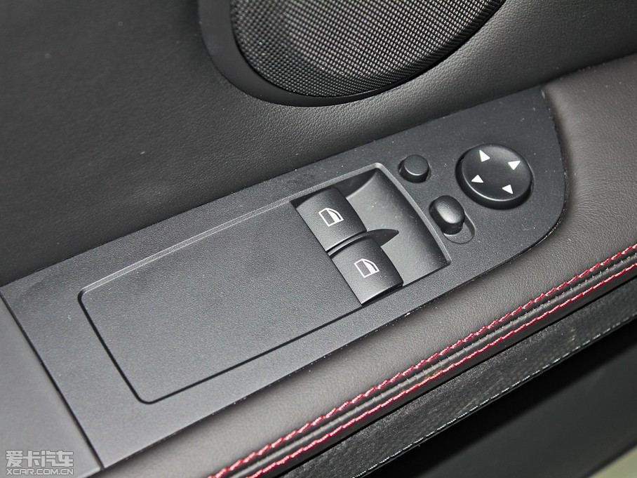 2011RM3pT 4.0 V8 pT̼w픰