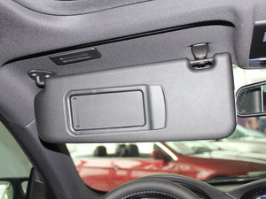 2011款4.0 V8 双门碳纤顶版 空间座椅