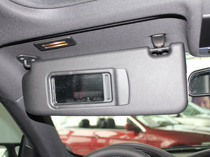 2011款4.0 V8 双门碳纤顶版 空间座椅