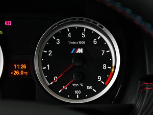 2011款4.0 V8 双门碳纤顶版 中控区