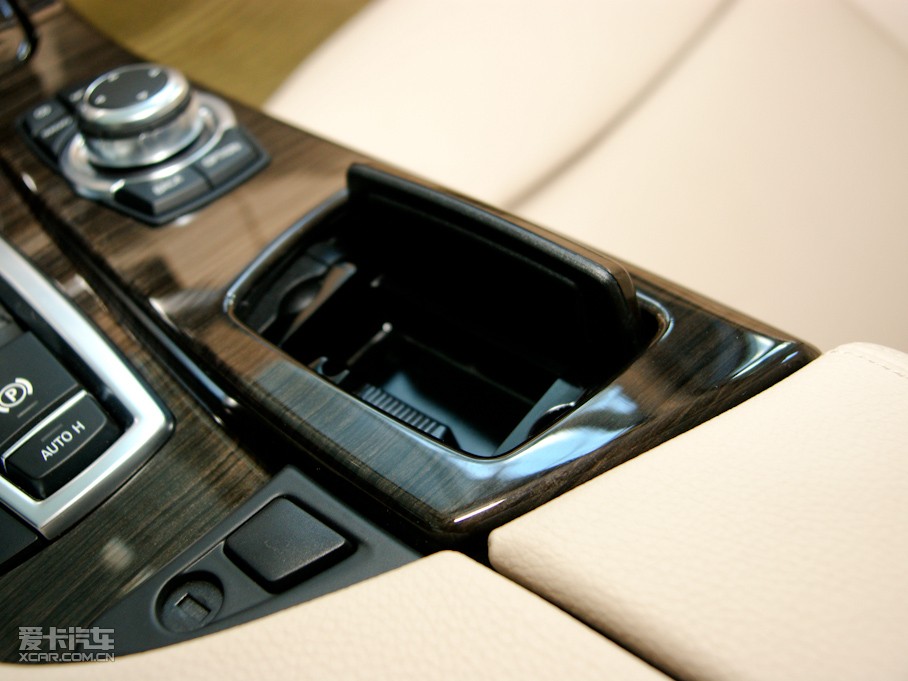 2011R5ϵ(M) 535i A\Ӱ