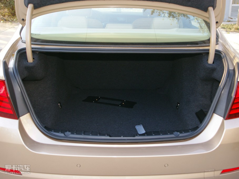 2011R5ϵ(M) 535i I\Ӱ