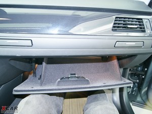 2009款320i 双门轿跑车 空间座椅