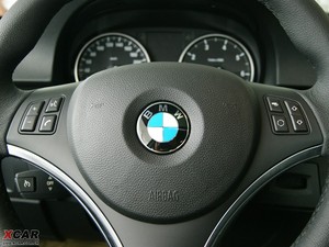 2009款320i 双门轿跑车 中控区