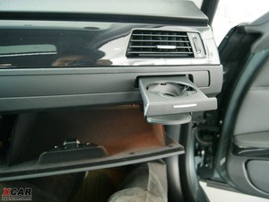 2009款320i 双门轿跑车 空间座椅