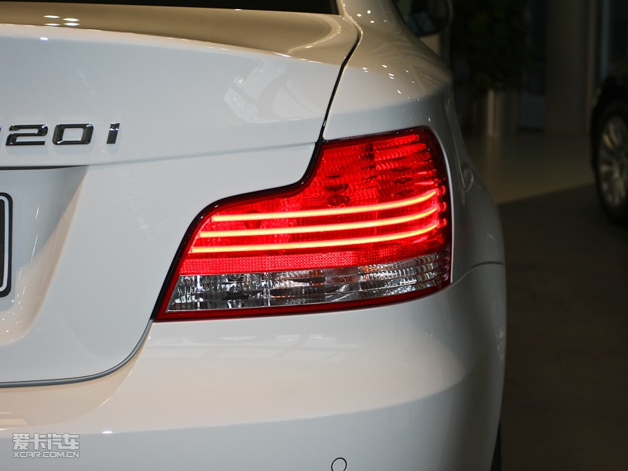 2011R1ϵpT(mn) 120i