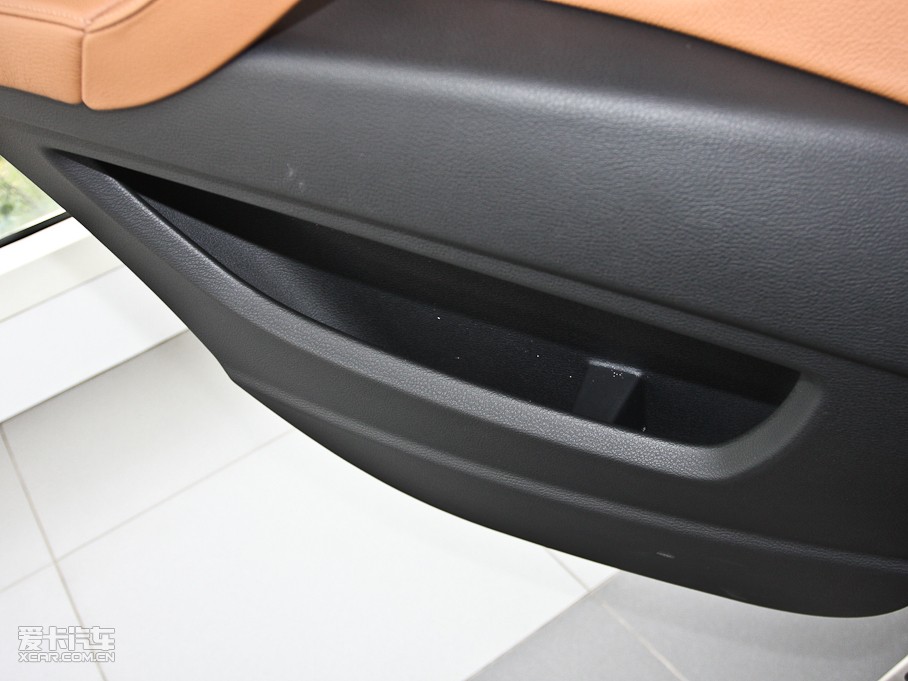 2011RX6 xDrive 35i