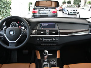 2011款xDrive 35i 中控区