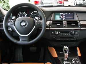 2011款xDrive 35i 中控区