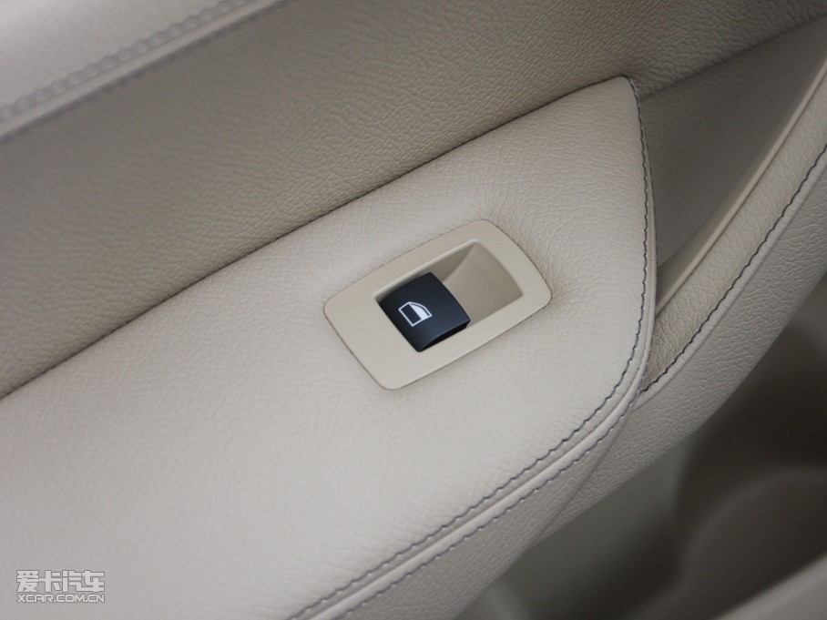 2011RX3Mڣ xDrive 35i A