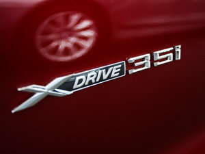 2011xDrive 35i A ^