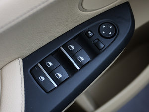 2011xDrive 35i A п؅^(q)