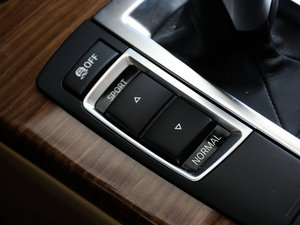 2011xDrive 35i A п؅^(q)