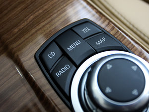 2011xDrive 35i A п؅^(q)