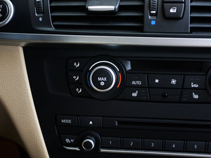 2011xDrive 35i A п؅^