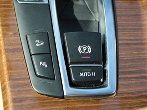 2011xDrive 35i A п؅^