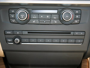 2011xDrive 35i A п؅^