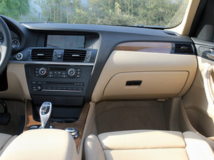 2011xDrive 35i A п؅^