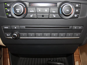 2011xDrive 35i A п؅^