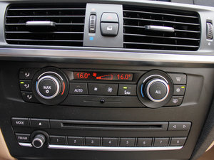 2011xDrive 28i IȰ п؅^