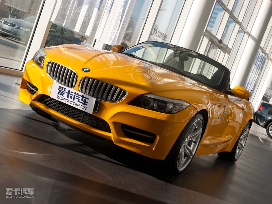 2011RZ4 sDrive35is O°