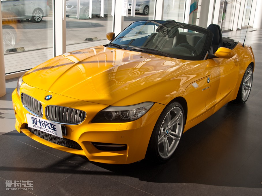 2011RZ4 sDrive35is O°