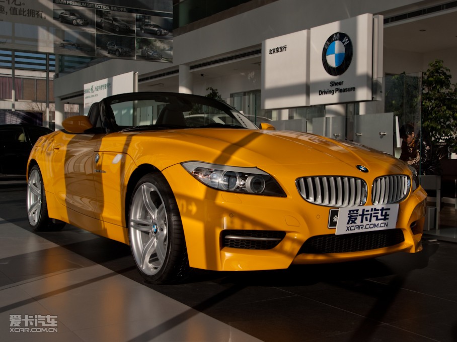 2011RZ4 sDrive35is O°