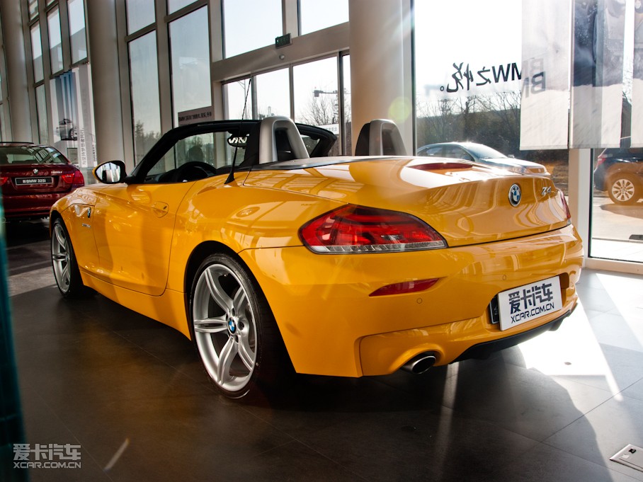 2011RZ4 sDrive35is O°