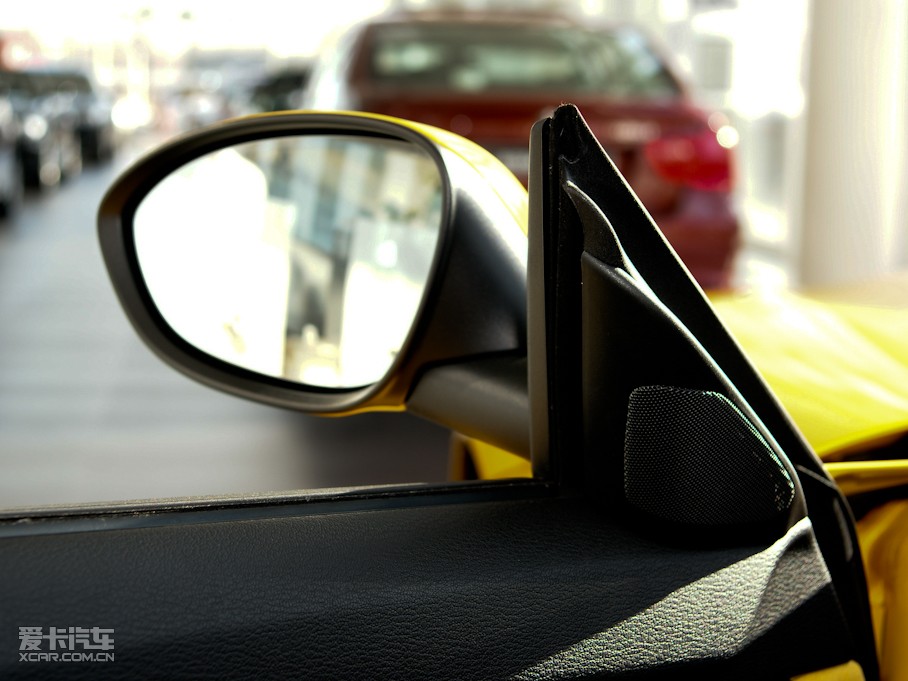 2011��RZ4 sDrive35is ����O�°�