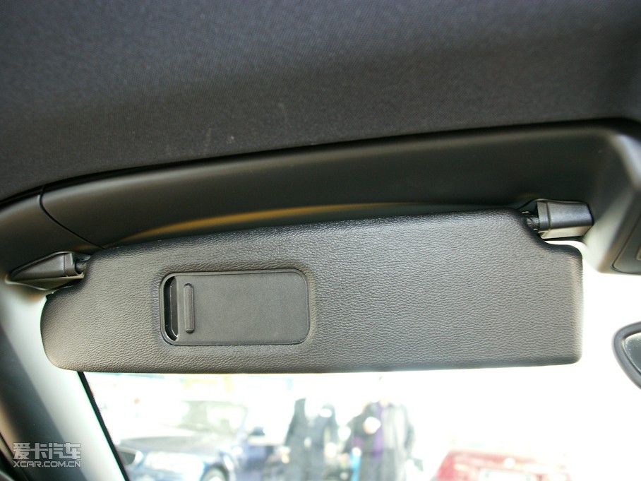 2011RZ4 sDrive35is O°