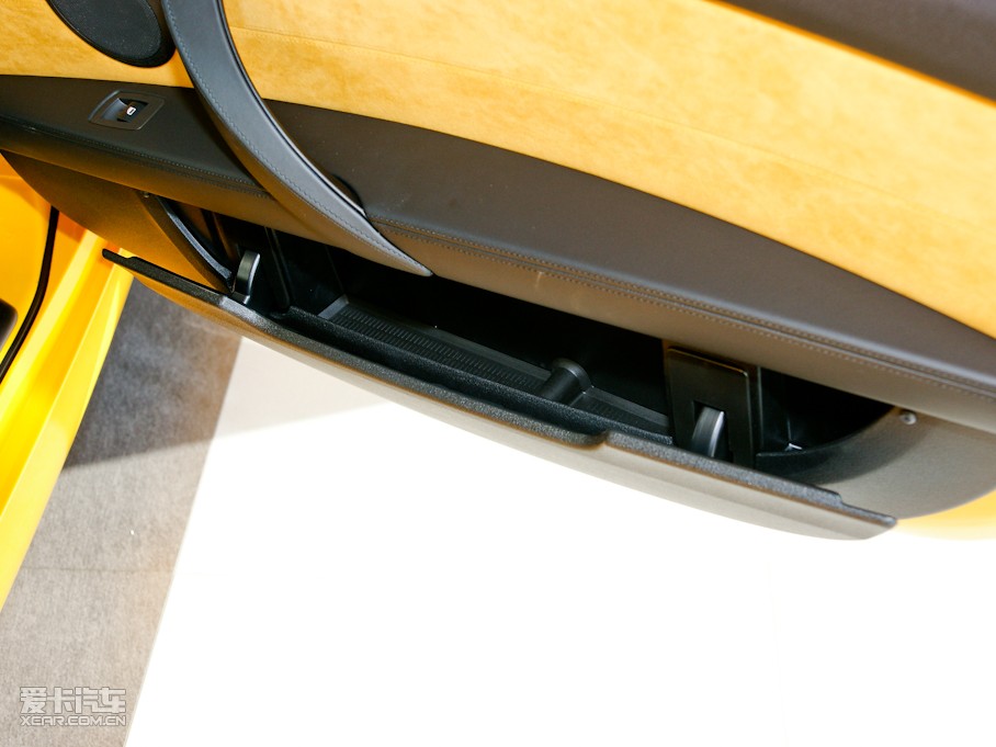 2011RZ4 sDrive35is O°