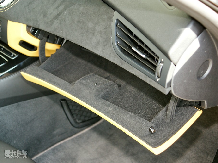 2011RZ4 sDrive35is O°