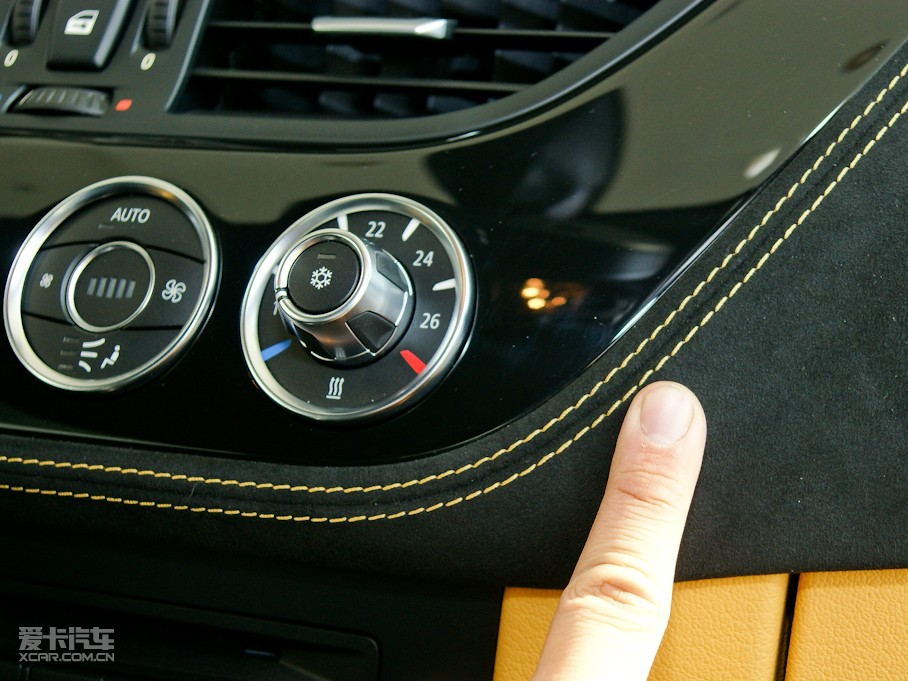 2011RZ4 sDrive35is O°