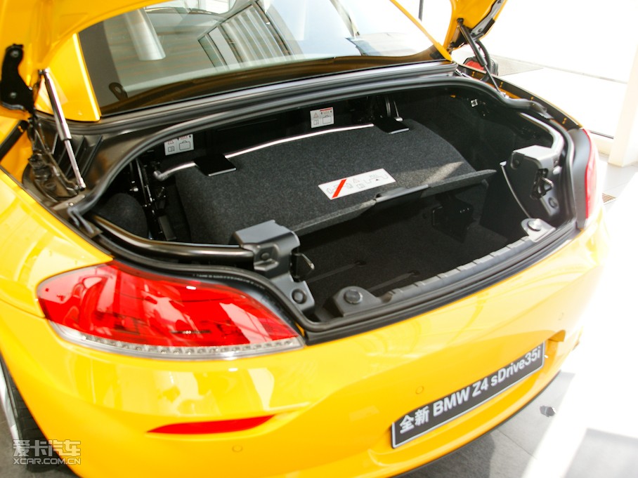 2011RZ4 sDrive35is O°