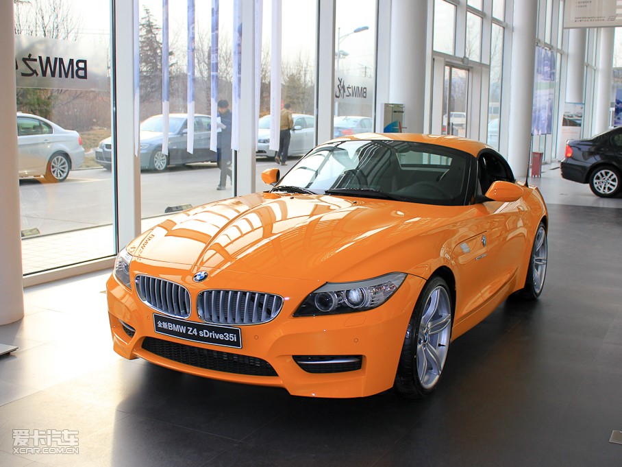 2011RZ4 sDrive35is O°