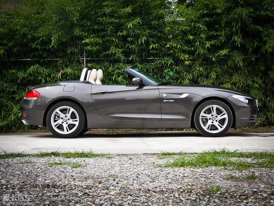 2011RZ4 sDrive35is