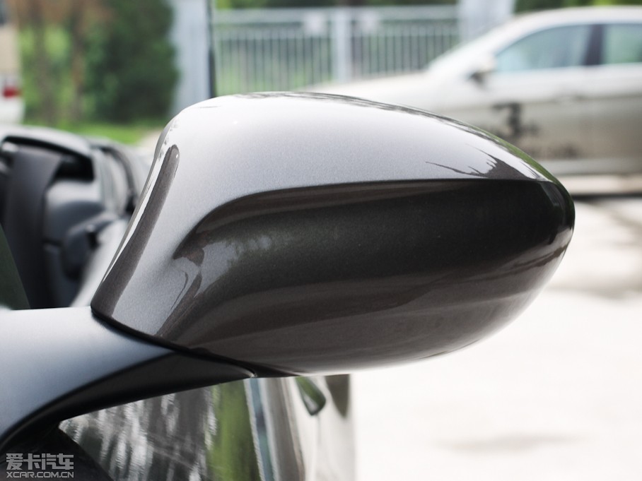 2011RZ4 sDrive35is