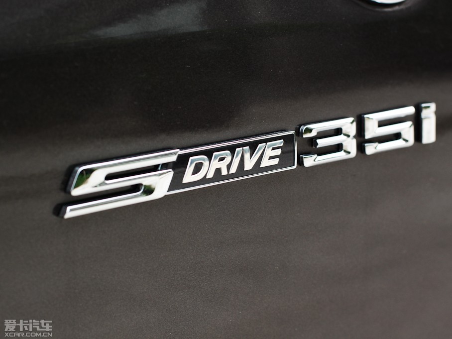 2011RZ4 sDrive35is