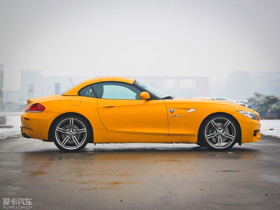 2011RZ4 sDrive35is O°